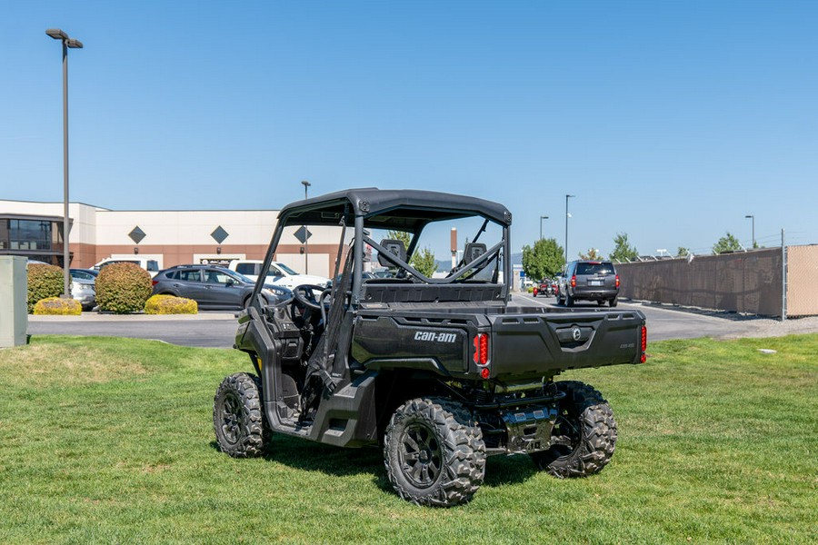 2025 Can-Am™ Defender DPS HD9