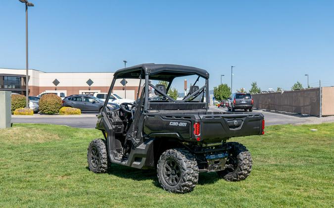 2025 Can-Am™ Defender DPS HD9