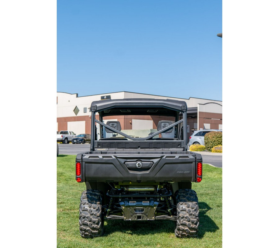 2025 Can-Am™ Defender DPS HD9