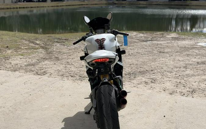 2023 Ducati SuperSport 950 S Arctic White