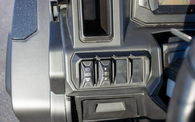 2026 CAN-AM DEFENDER MAX LONE STAR HD11