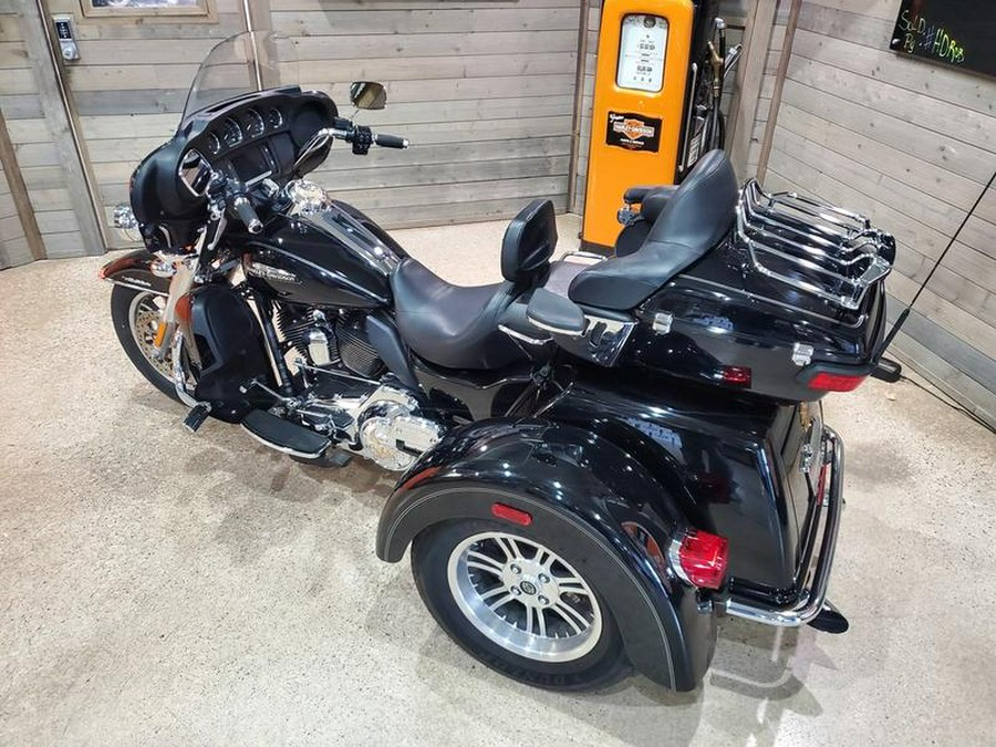 2014 Harley-Davidson® FLHTCUTG - Tri Glide® Ultra