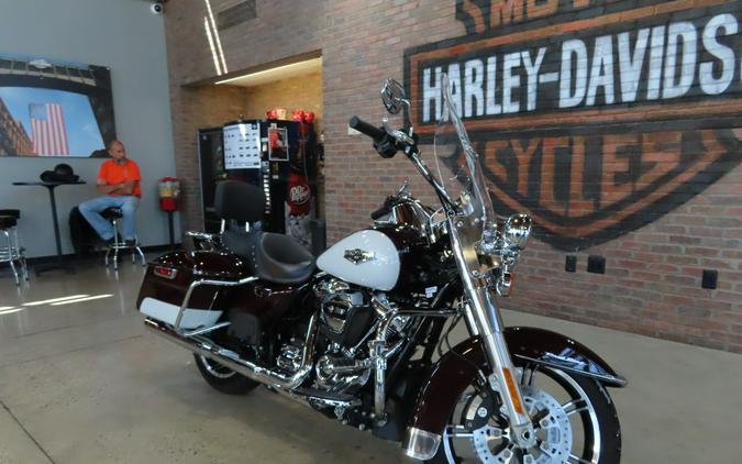 2021 Harley-Davidson® Road King® FLHR