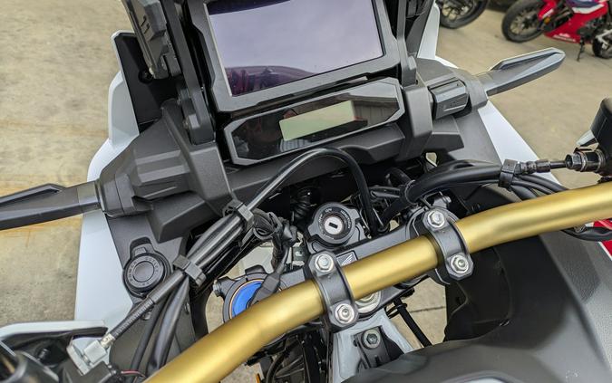 2025 Honda Africa Twin Adventure Sports ES