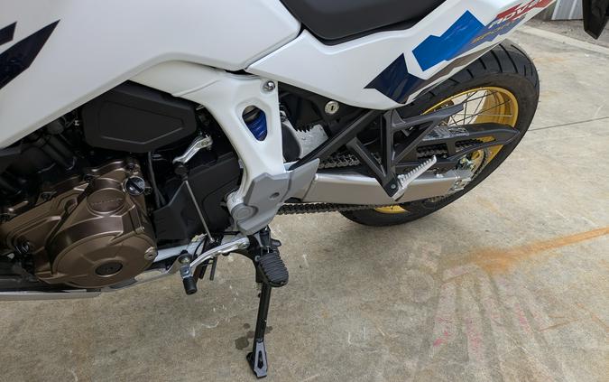 2025 Honda Africa Twin Adventure Sports ES