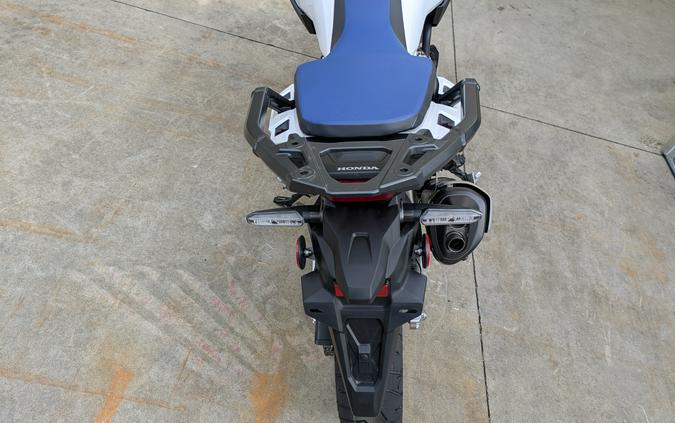 2025 Honda Africa Twin Adventure Sports ES