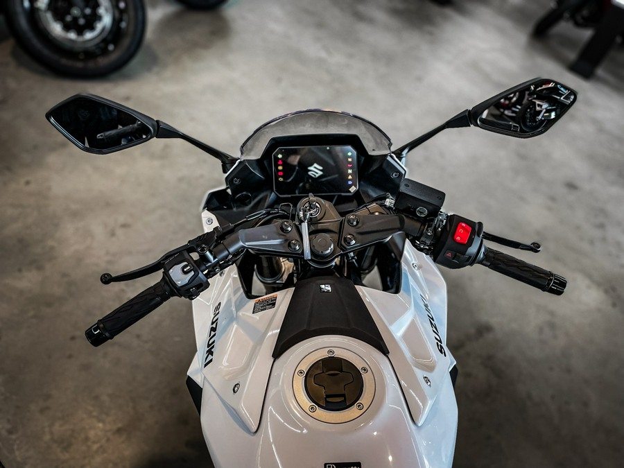 2026 SUZUKI GSX-8R