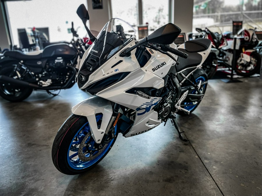 2026 SUZUKI GSX-8R
