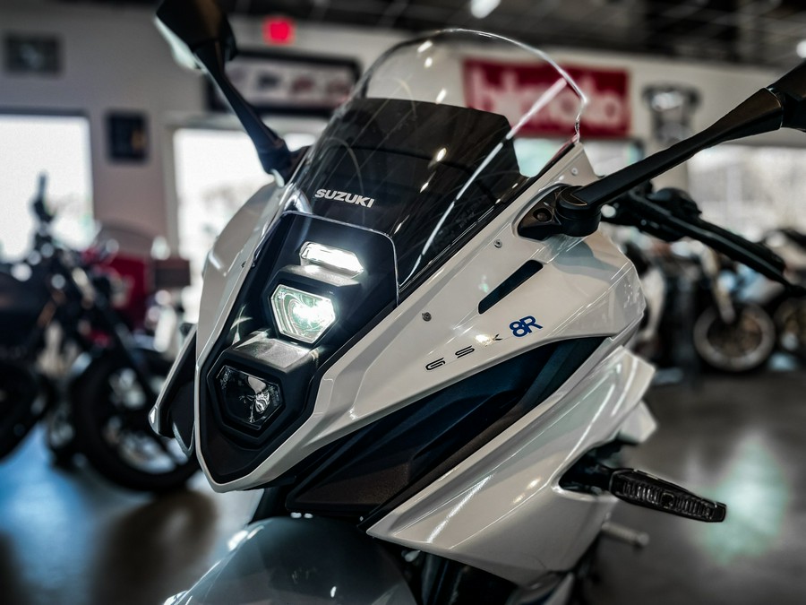 2026 SUZUKI GSX-8R