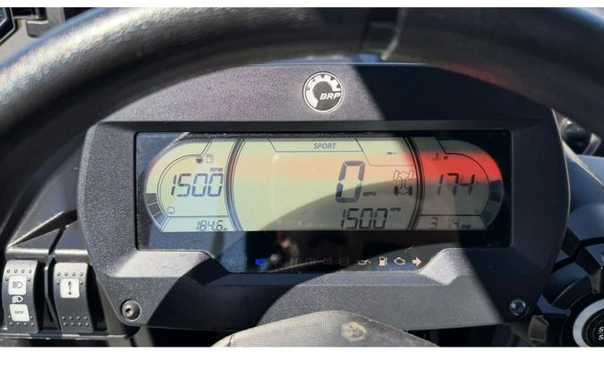 2024 COMMANDER MAX XT-P 1000R - Can-Am