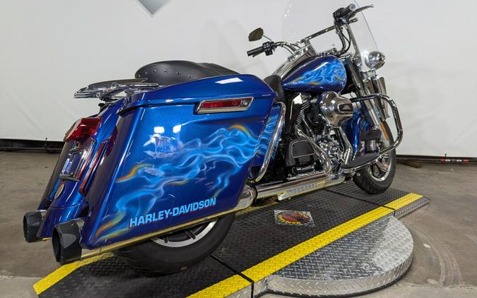 2014 Harley-Davidson Road King Custom Blue Flames