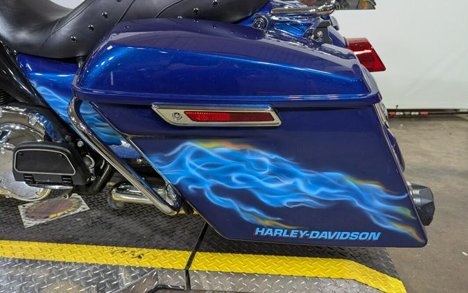 2014 Harley-Davidson Road King Custom Blue Flames