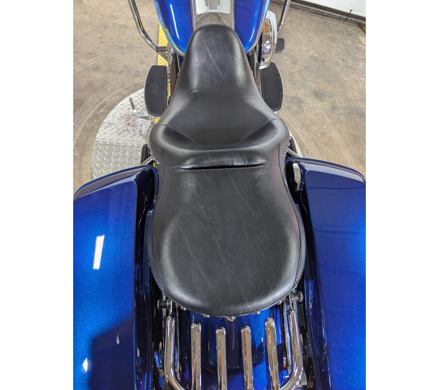 2014 Harley-Davidson Road King Custom Blue Flames