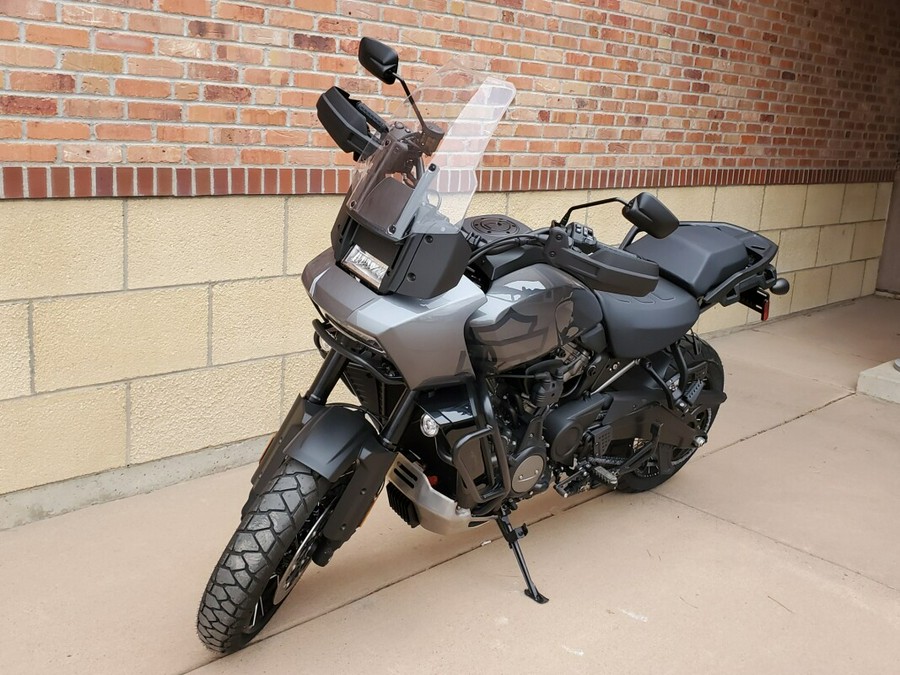 2023 Harley-Davidson Pan America™ 1250 Special Gauntlet Gray Metallic