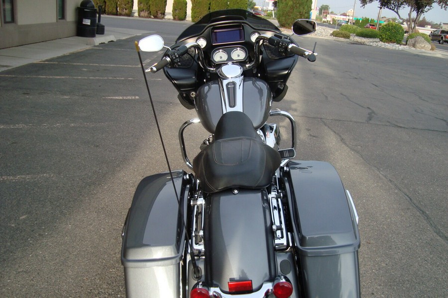 2021 Harley-Davidson® Road Glide® Gauntlet Gray Metallic