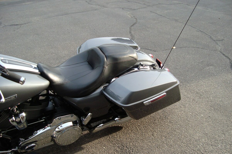 2021 Harley-Davidson® Road Glide® Gauntlet Gray Metallic