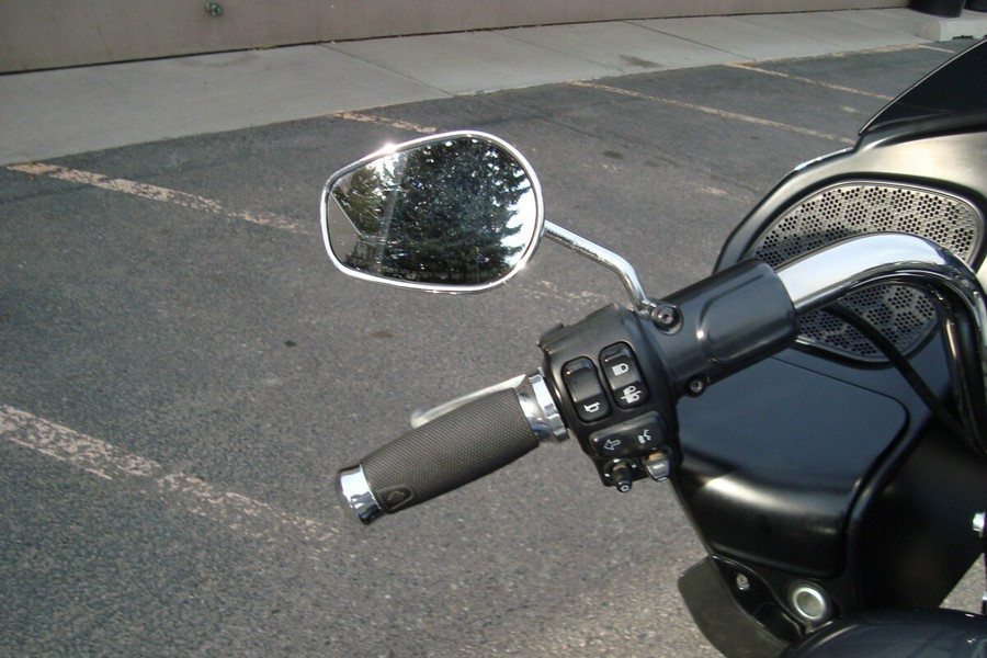 2021 Harley-Davidson® Road Glide® Gauntlet Gray Metallic