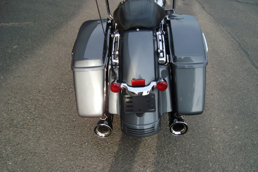 2021 Harley-Davidson® Road Glide® Gauntlet Gray Metallic