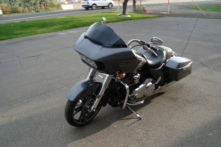 2021 Harley-Davidson® Road Glide® Gauntlet Gray Metallic