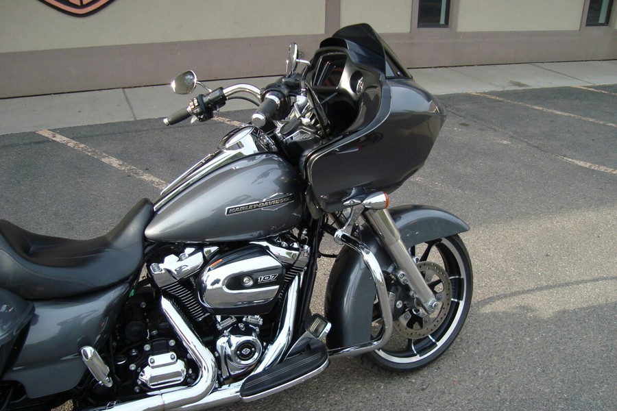 2021 Harley-Davidson® Road Glide® Gauntlet Gray Metallic