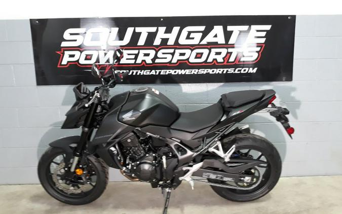 2025 CB750 Hornet Base - Honda