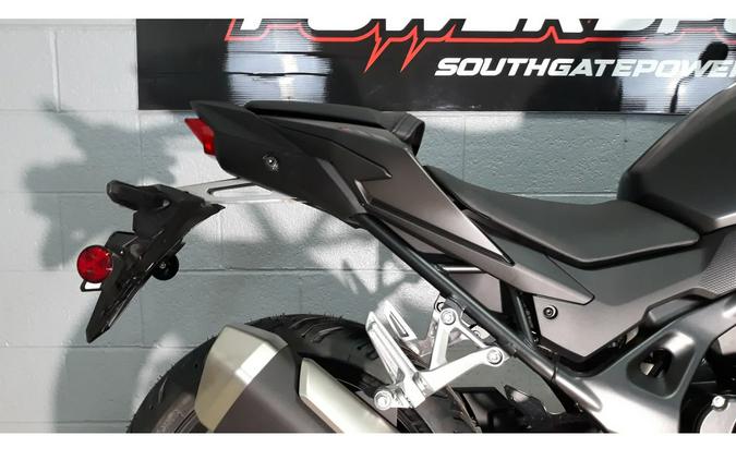 2025 CB750 Hornet Base - Honda