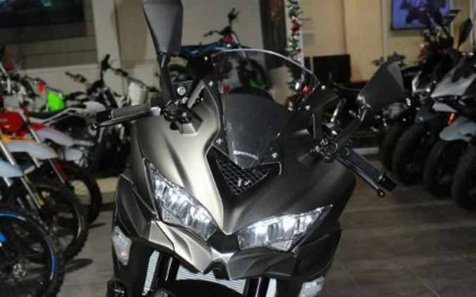 2026 Kawasaki Ninja® ZX™-4RR ABS