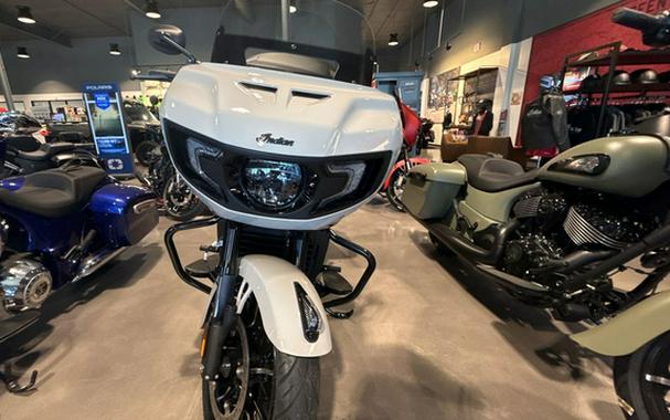 2026 Indian CHALLENGER DARK HORSE 112 & AUDIO PKG