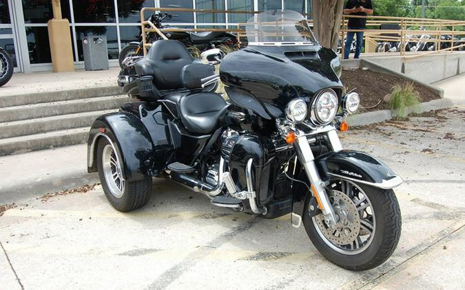 2021 Harley-Davidson Trike FLHTCUTG - Tri Glide Ultra