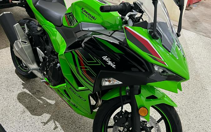 2024 Kawasaki Ninja 500 KRT Edition