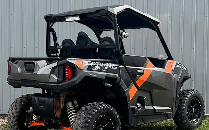 2018 Polaris® General™ 1000 EPS Deluxe Titanium Metallic