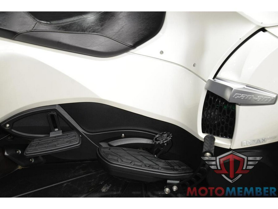 2014 Can-Am SPYDER RT S