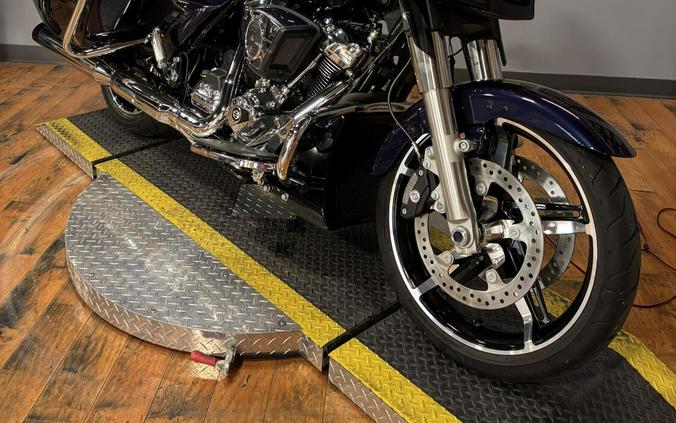 2025 Harley-Davidson Street Glide MYSTIC SHIFT/CHROME TRIM