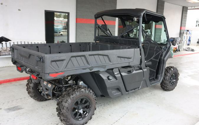 2023 Can-Am® Defender PRO DPS