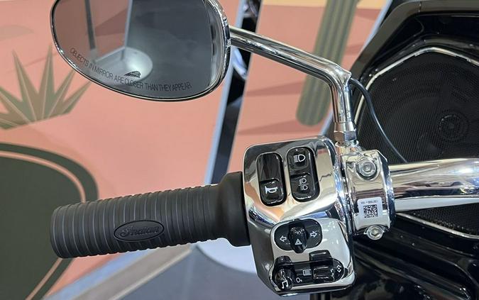 2025 Indian Motorcycle® Challenger® Limited 112 Ghost White Metallic with Black Metallic