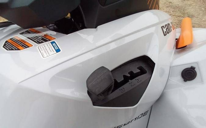 2026 Can-Am Renegade X mr 650