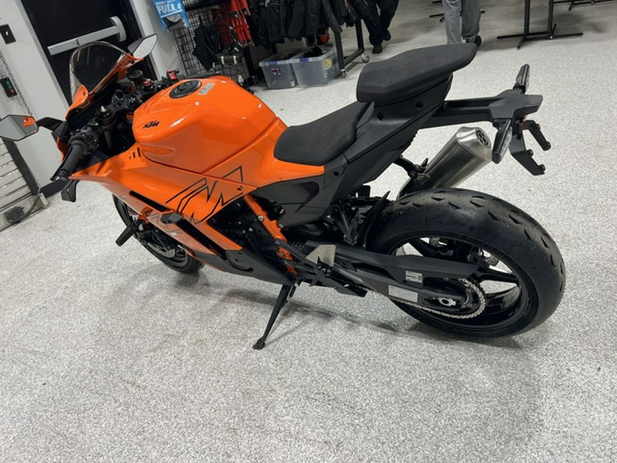 2026 KTM RC 990 R