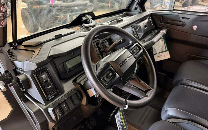 2026 Can-Am Defender Limited HD11