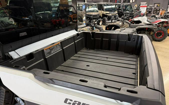 2026 Can-Am Defender Limited HD11