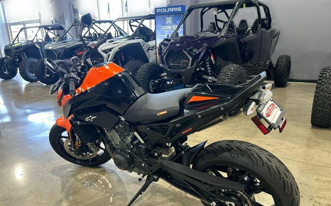 2022 KTM 890 DUKE