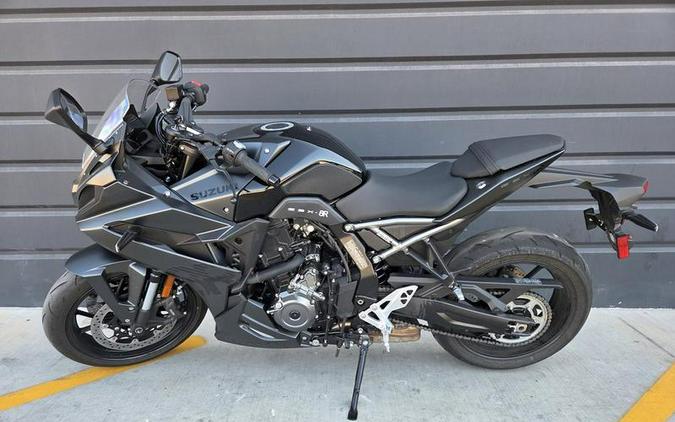 2025 Suzuki GSX-8R