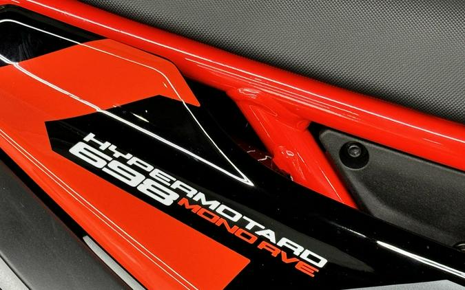 2025 Ducati Hypermotard 698 Mono RVE Graffiti