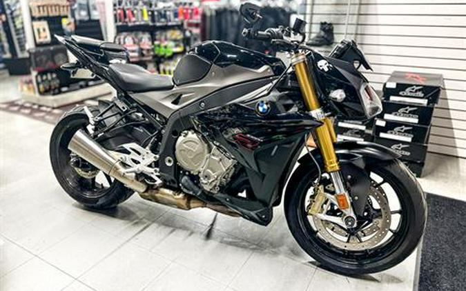 2016 BMW S 1000 R