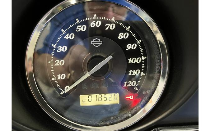 2010 FLHTK Ultra LTD Motortrike Gladiator - Harley-Davidson®