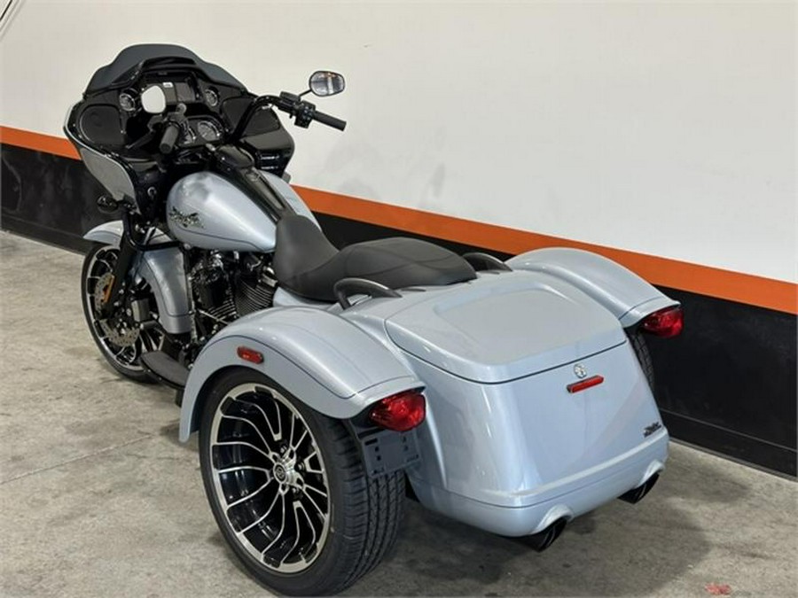 2024 Harley-Davidson® FLTRT - Road Glide® 3