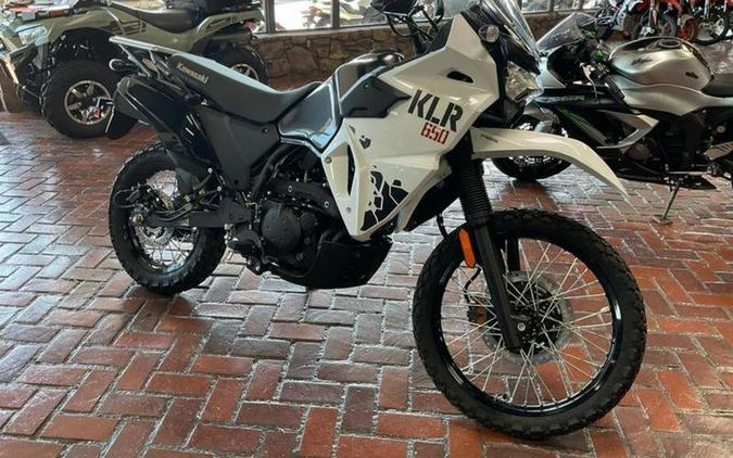 2025 Kawasaki KLR®650 S Pearl Crystal White/Metallic Carbon Gray