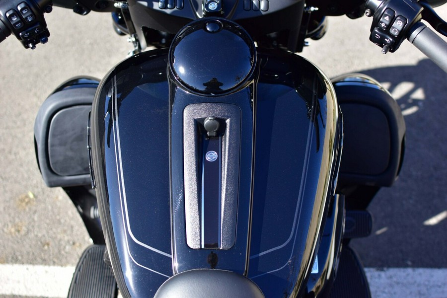2025 Harley-Davidson Tri Glide Ultra FLHTCUTG