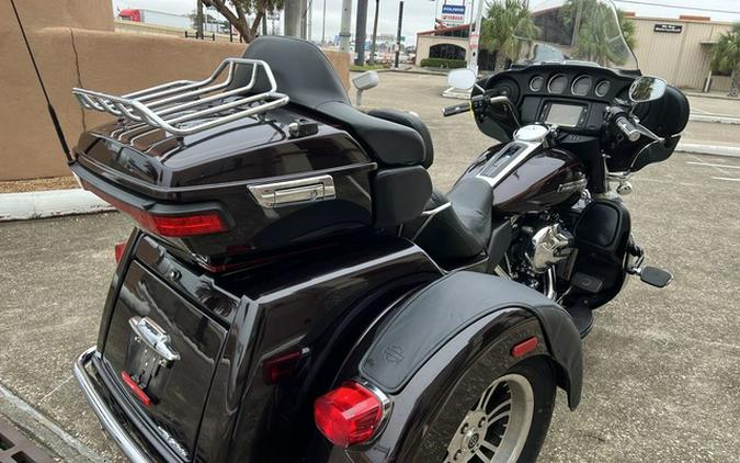 2014 Harley-Davidson Trike FLHTCUTG - Tri Glide Ultra