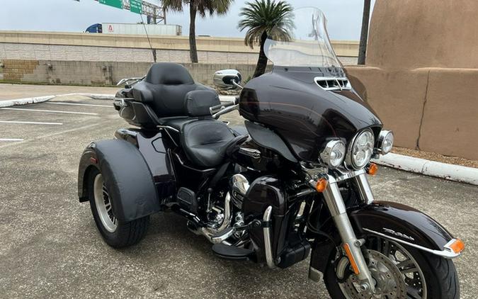 2014 Harley-Davidson Trike FLHTCUTG - Tri Glide Ultra
