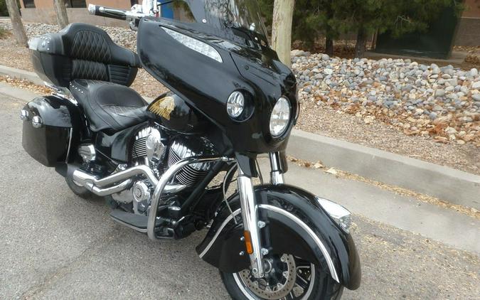 2015 Indian Motorcycle® Chieftain® Thunder Black